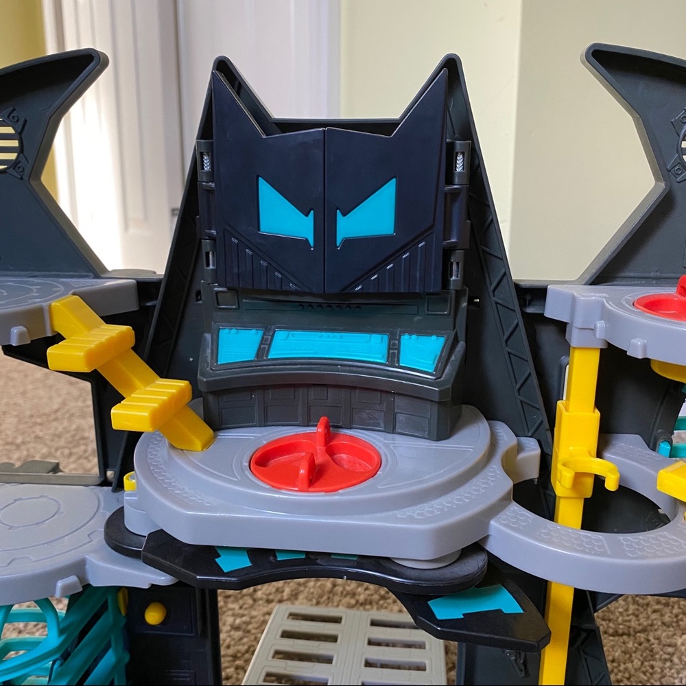 Imaginext Batcave - Picture 9 of 10